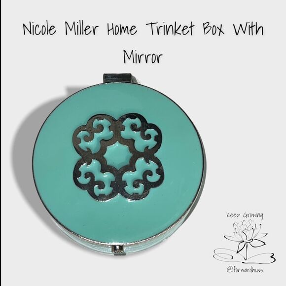 Nicole Miller Circular Trinket Box with Mirror - New with Tags - Picture 6 of 8